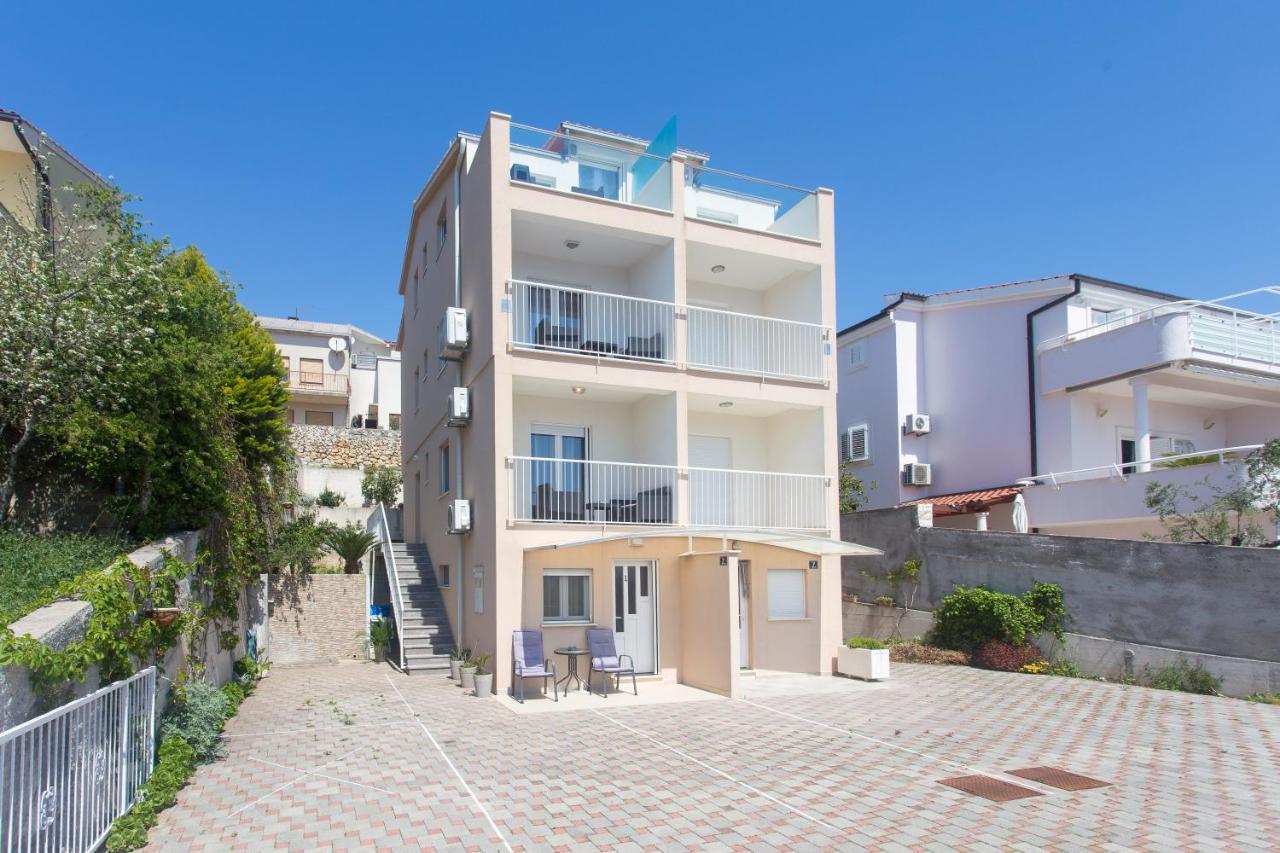 Apartments Bandic - 30 Meters To The Beach Trogir Dış mekan fotoğraf